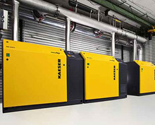 Dúchadlá s rotačnými piestami v dúchadlovej stanici na úpravu odpadových vôd v Manchingu.